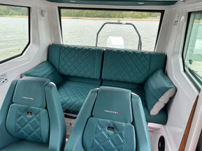 Axopar 28 Cabin