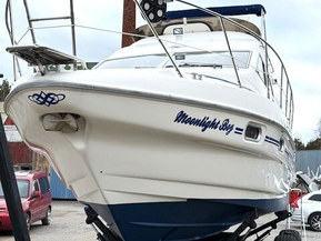 Sealine F33