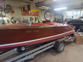 Chris-Craft Muu malli