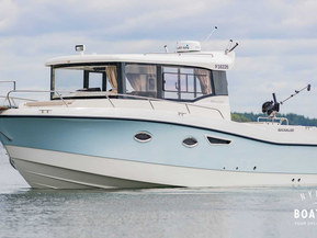 Quicksilver 905 Pilothouse