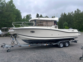 Quicksilver 755 Pilothouse
