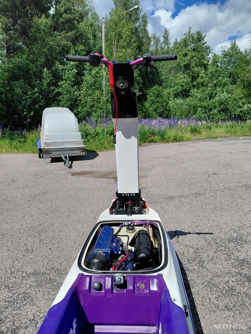 6 / 13