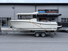 Quicksilver Captur 675 Pilothouse