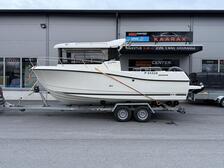 Quicksilver Captur 675 Pilothouse