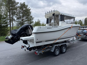 Quicksilver Captur 675 Pilothouse