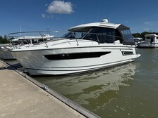 Jeanneau Merry Fisher 895