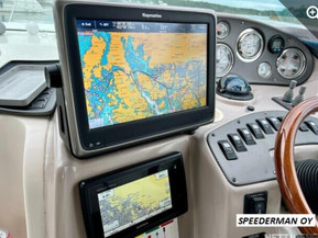 Rinker 342 Fiesta Vee