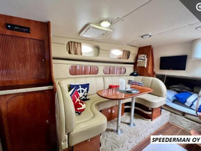 Rinker 342 Fiesta Vee