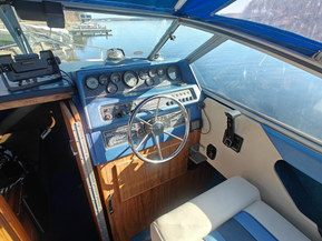 Sea Ray 230 Weekender