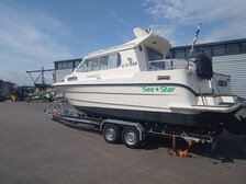 SeaStar 8000 Cruiser