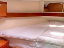 Beneteau Oceanis 37