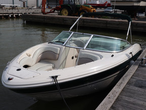 Sea Ray 