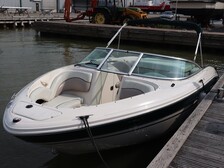 Sea Ray 