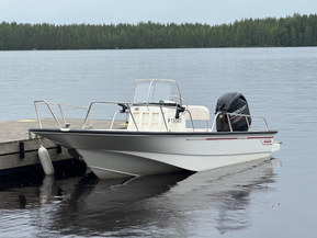 Boston Whaler 170 Montauk