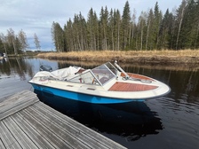 Muu merkki Turun vene