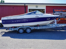 Bayliner 