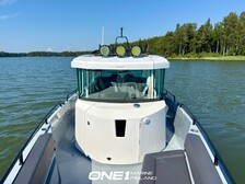 Axopar 28 Cabin
