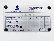 Beneteau Oceanis 37