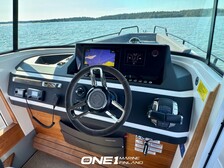 Axopar 28 Cabin