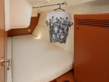 Beneteau Oceanis 37