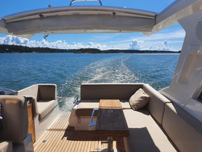 Sealine 
