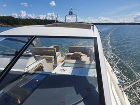 Sealine 
