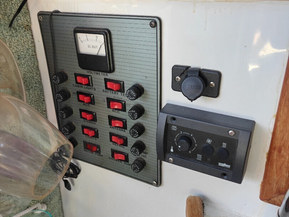 Four Winns Muu malli