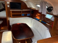 Beneteau Oceanis 381
