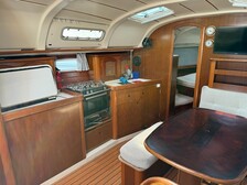 Beneteau Oceanis 381