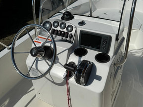 Boston Whaler 170 Montauk