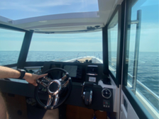 Axopar 28 Cabin