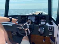 Axopar 28 Cabin