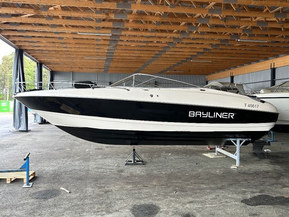 Bayliner 