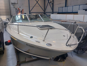 Sea Ray 215 Weekender