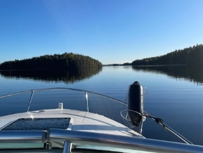 Sea Ray 215 Express Cruiser