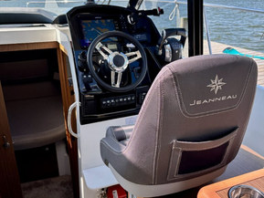 Jeanneau Merry Fisher 895