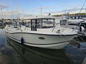 Quicksilver 755 Pilothouse