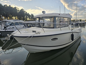 Quicksilver 755 Pilothouse