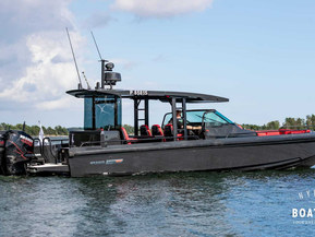 Axopar Brabus Shadow 800