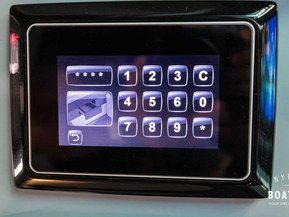 Axopar Brabus Shadow 800