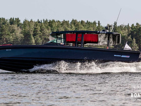 Axopar Brabus Shadow 800