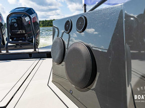 Axopar Brabus Shadow 800