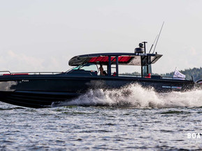 Axopar Brabus Shadow 800