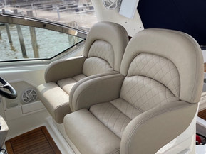 Sea Ray 375 Sundancer