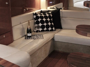 Sea Ray 375 Sundancer