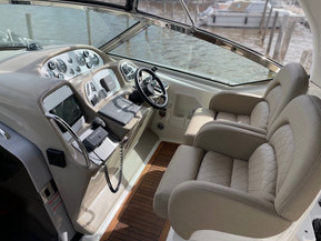 Sea Ray 375 Sundancer