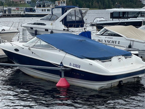 Bayliner 2352