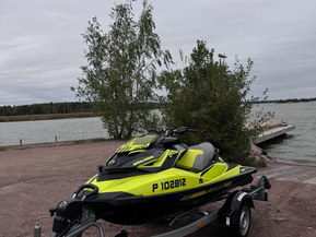 Sea-Doo RXP-XRS 300
