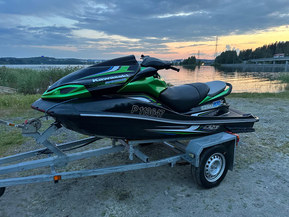 Kawasaki Ultra 300 X