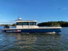 Axopar 28 Cabin